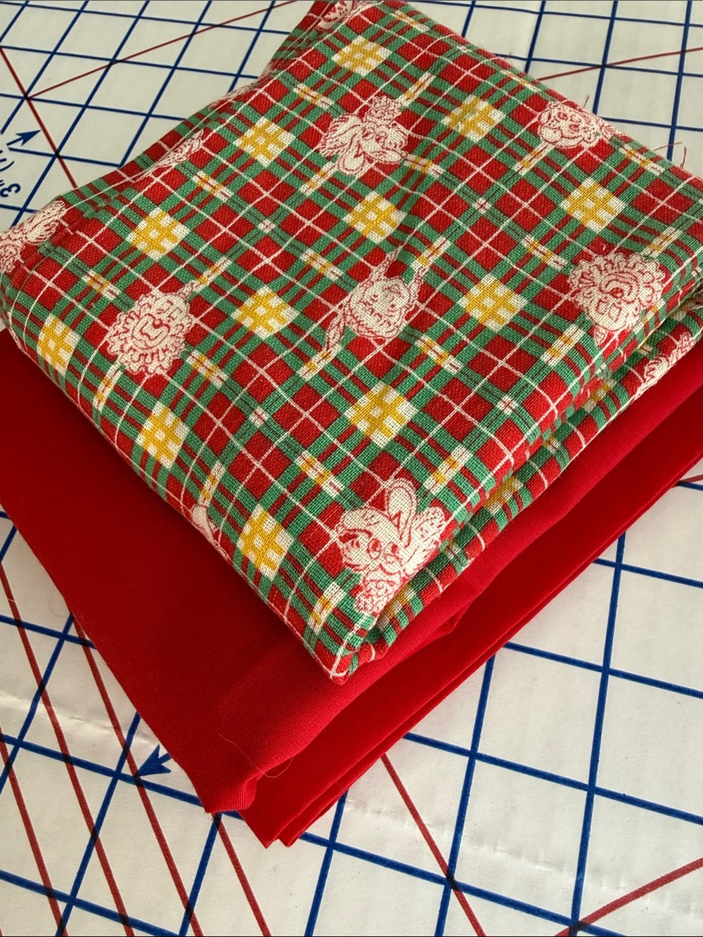 Vintage Feed Sack Style Floral Plaid Fabric + Red Cotton Lot - Picture 1 of 16